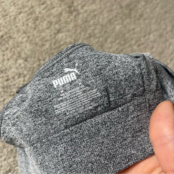 PUMA Gray w/ Silver Logo Adjustable Straps Sports Bra Size Medium - Picture 4 of 5